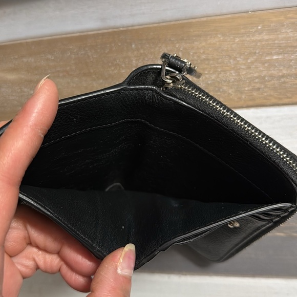 YSL Leather Compact Wallet. Black - Picture 8 of 11